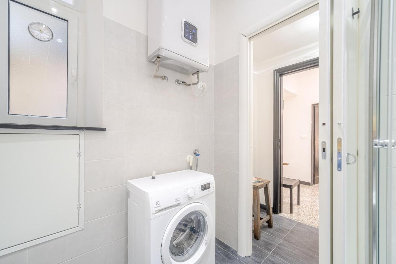 Central & Lovely Apartment In Genova - Netflix! Exterior photo